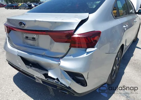 2020 Kia Forte Lxs z USA, uszkodzony, nr VIN 3KPF24AD3LE170748